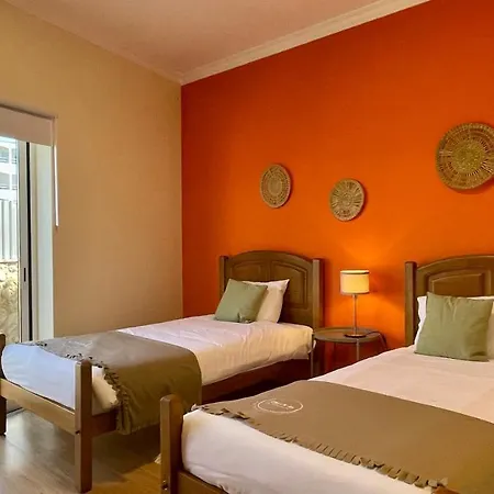 Oura Oasis C - Shared Pool - 6 Guests - אלבופיירה
