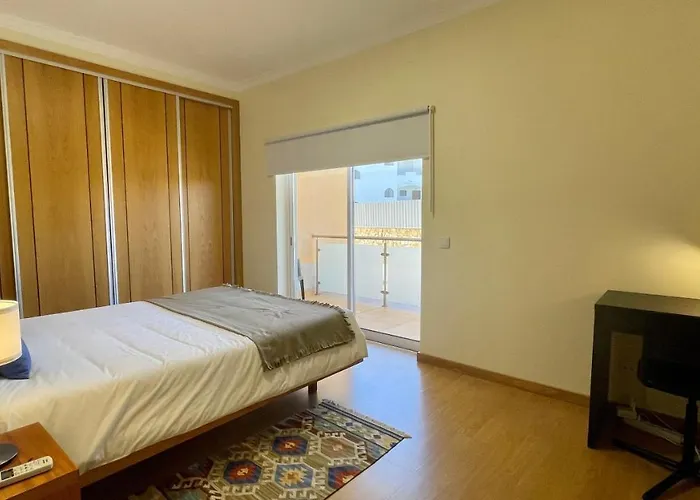 Oura Oasis C By Check-in Portugal *