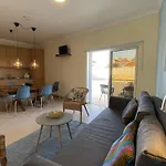 Oura Oasis C - Shared Pool - 6 Guests - 아파트